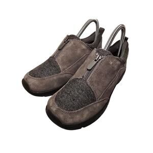 Lands End 7B Gray Suede All Weather Insulated Slip On Zip Microfleece Shoes